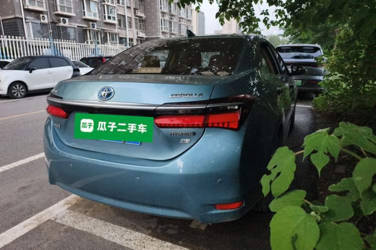 Used Toyota Corolla 2016 Dual-Engine 1.8L E-CVT Elite Edition Rear Right 45 Deg