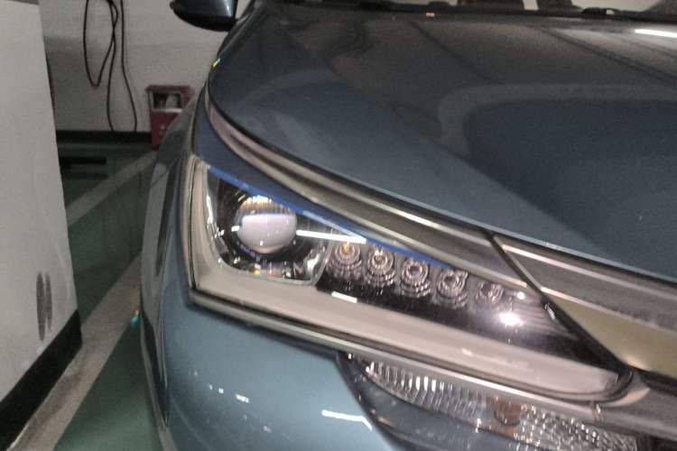Used Toyota Corolla 2016 Dual-Engine 1.8L E-CVT Flagship Edition Right Front Headlight