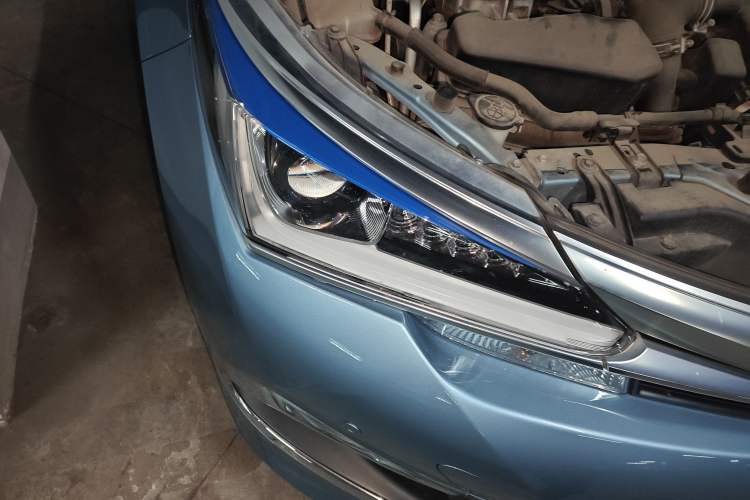 Used Toyota Corolla 2016 Dual-Engine 1.8L E-CVT Elite Edition Right Front Headlight