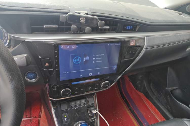 Used Toyota Corolla 2016 Dual-Engine 1.8L E-CVT Elite Edition Audio And AC Panel