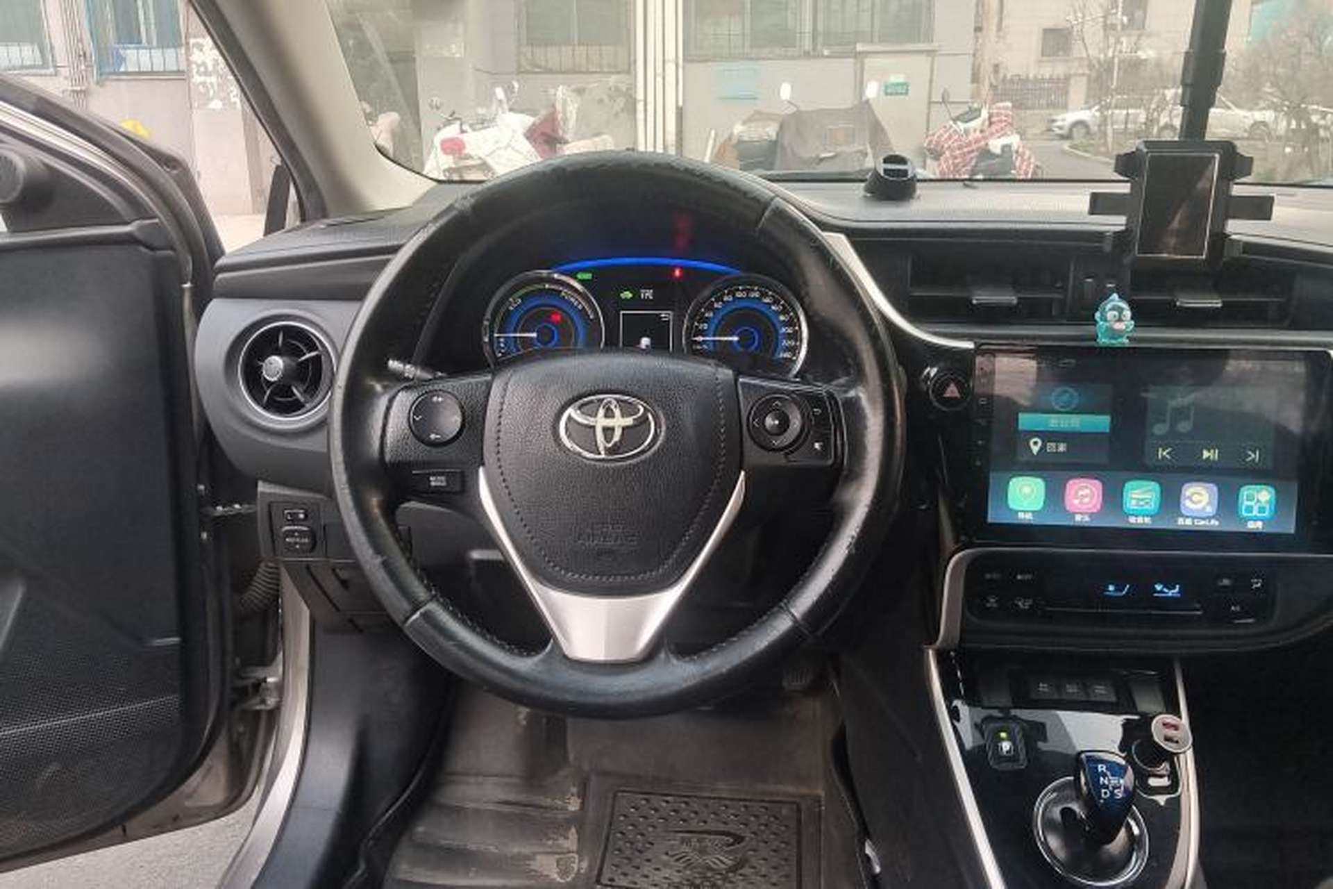 Used Toyota Corolla 2016 Dual-Engine 1.8L E-CVT Elite Edition Steering Wheel