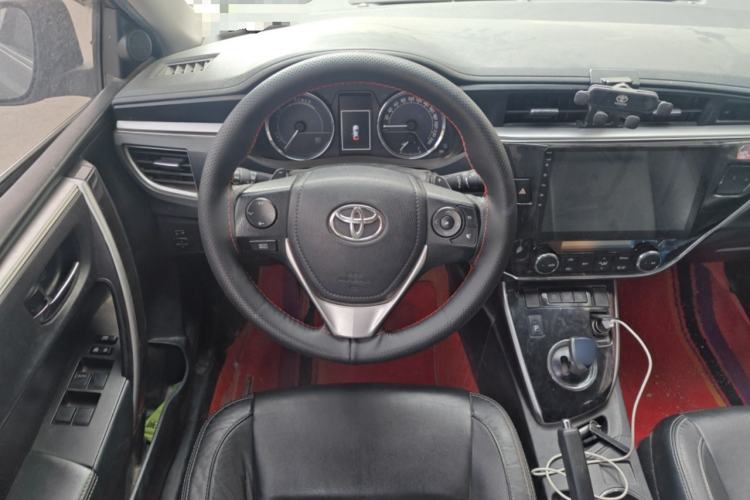 Used Toyota Corolla 2016 Dual-Engine 1.8L E-CVT Elite Edition Steering Wheel