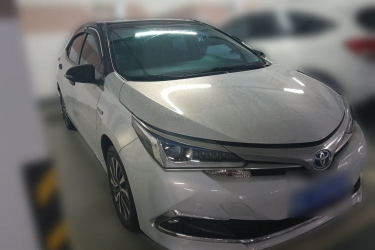 Used Toyota Corolla 2016 Dual-Engine 1.8L E-CVT Elite Edition Front Right 45 Deg