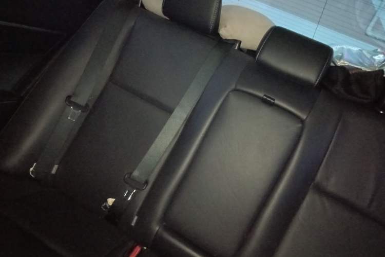 Used Toyota Corolla 2016 Dual-Engine 1.8L E-CVT Elite Edition Left Rear Seat