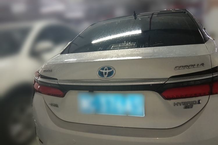Used Toyota Corolla 2016 Dual-Engine 1.8L E-CVT Elite Edition Rear