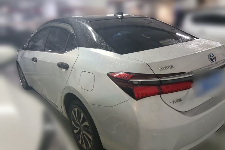 Used Toyota Corolla 2016 Dual-Engine 1.8L E-CVT Elite Edition Rear Left 45 Deg