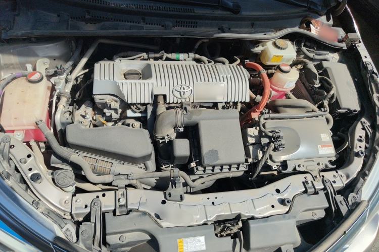 Used Toyota Corolla 2016 Dual-Engine 1.8L E-CVT Elite Edition Engine Bay