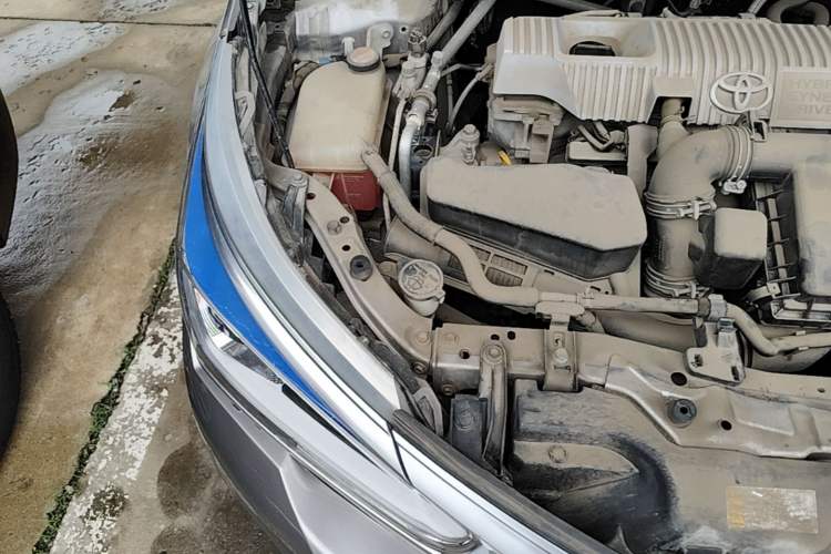 Used Toyota Corolla 2016 Dual-Engine 1.8L E-CVT Leading Edition Engine Bay Right