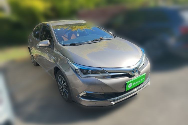 Used Toyota Corolla 2016 Dual-Engine 1.8L E-CVT Elite Edition Front Right 45 Deg