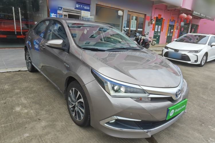 Used Toyota Corolla 2016 Dual-Engine 1.8L E-CVT Elite Edition Front Right 45 Deg