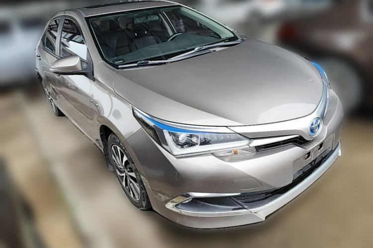 Used Toyota Corolla 2016 Dual-Engine 1.8L E-CVT Leading Edition Front Right 45 Deg