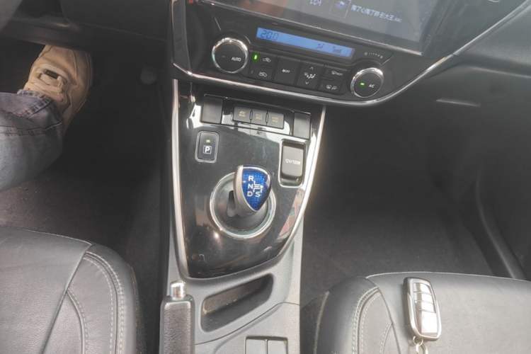 Used Toyota Corolla 2016 Dual-Engine 1.8L E-CVT Elite Edition Gear Lever