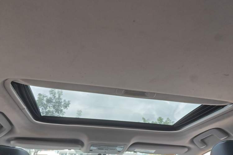 Used Toyota Corolla 2016 Dual-Engine 1.8L E-CVT Elite Edition Headliner