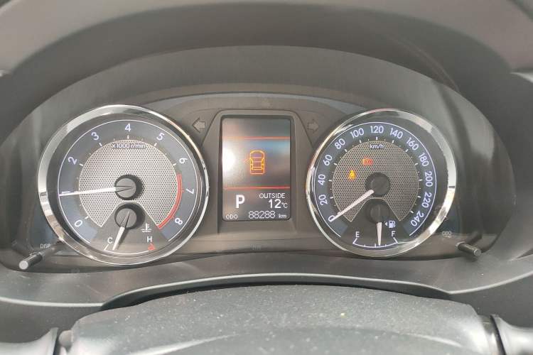 Used Toyota Corolla 2016 1.6L CVT GL-i Cool Edition Instrument Cluster