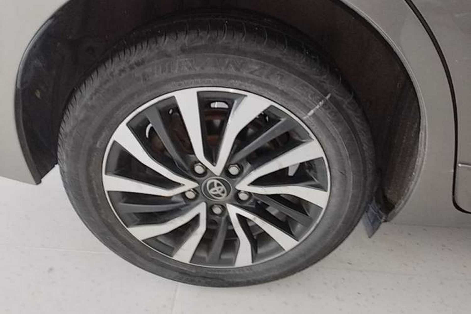 Used Toyota Corolla 2016 Dual-Engine 1.8L E-CVT Elite Edition Right Rear Wheel Hub