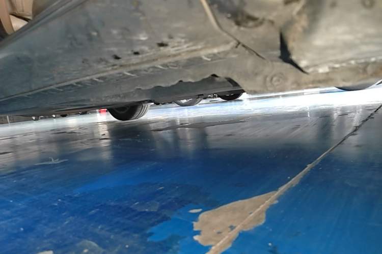 Used Toyota Corolla 2016 Dual-Engine 1.8L E-CVT Elite Edition Right Side Sill