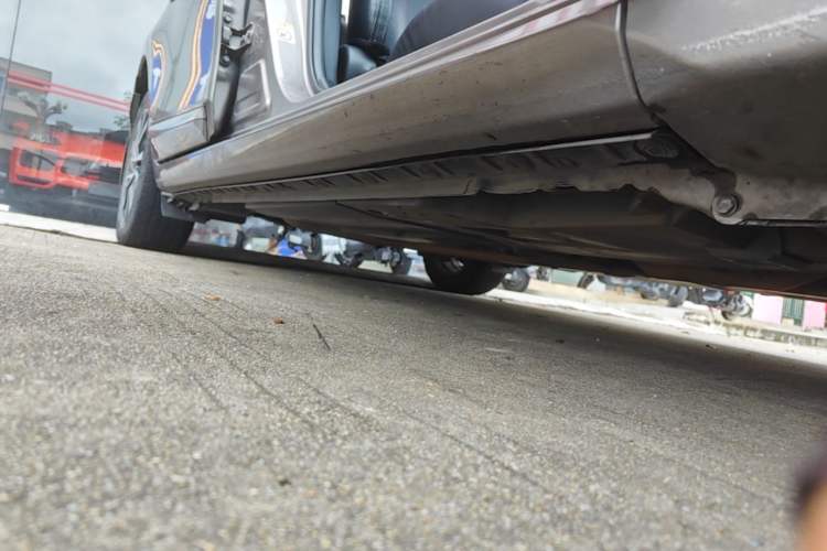 Used Toyota Corolla 2016 Dual-Engine 1.8L E-CVT Elite Edition Right Side Sill
