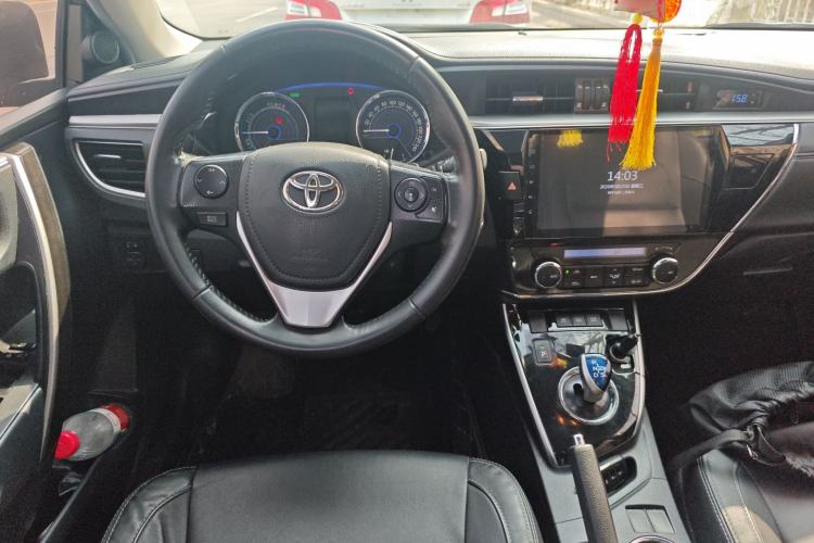 Used Toyota Corolla 2016 Dual-Engine 1.8L E-CVT Elite Edition Steering Wheel