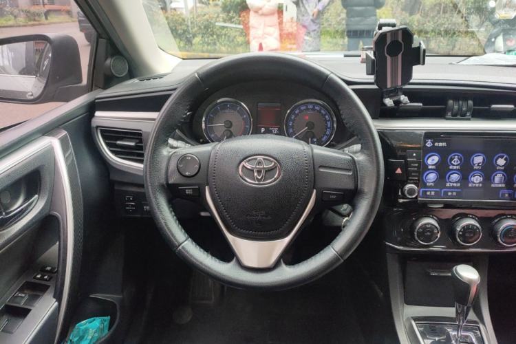 Used Toyota Corolla 2016 1.6L CVT GL-i Cool Edition Steering Wheel