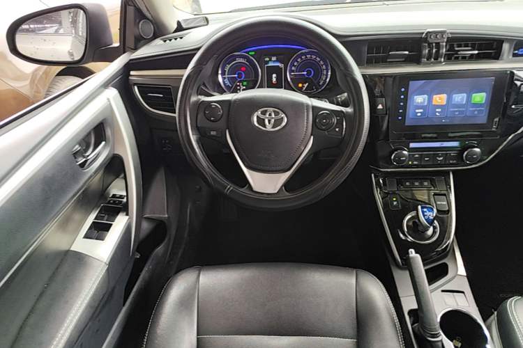 Used Toyota Corolla 2016 Dual-Engine 1.8L E-CVT Leading Edition Steering Wheel