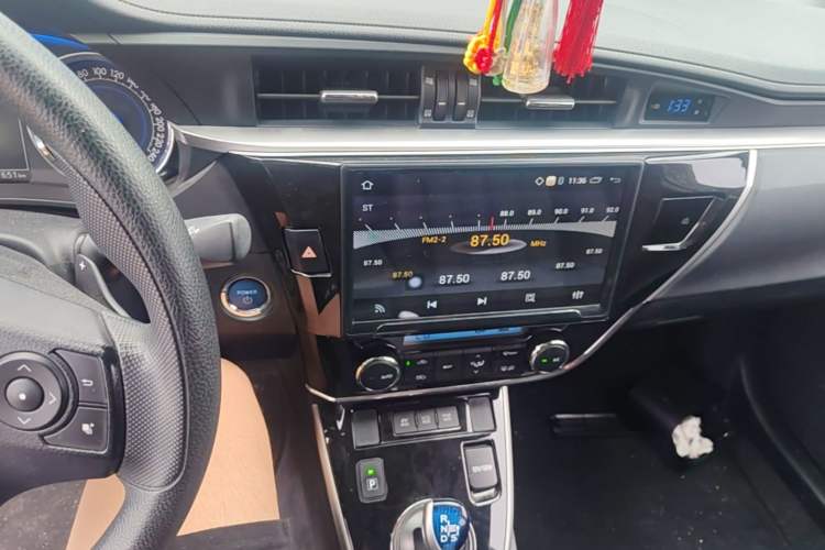 Used Toyota Corolla 2016 Dual-Engine 1.8L E-CVT Leading Edition Audio And AC Panel