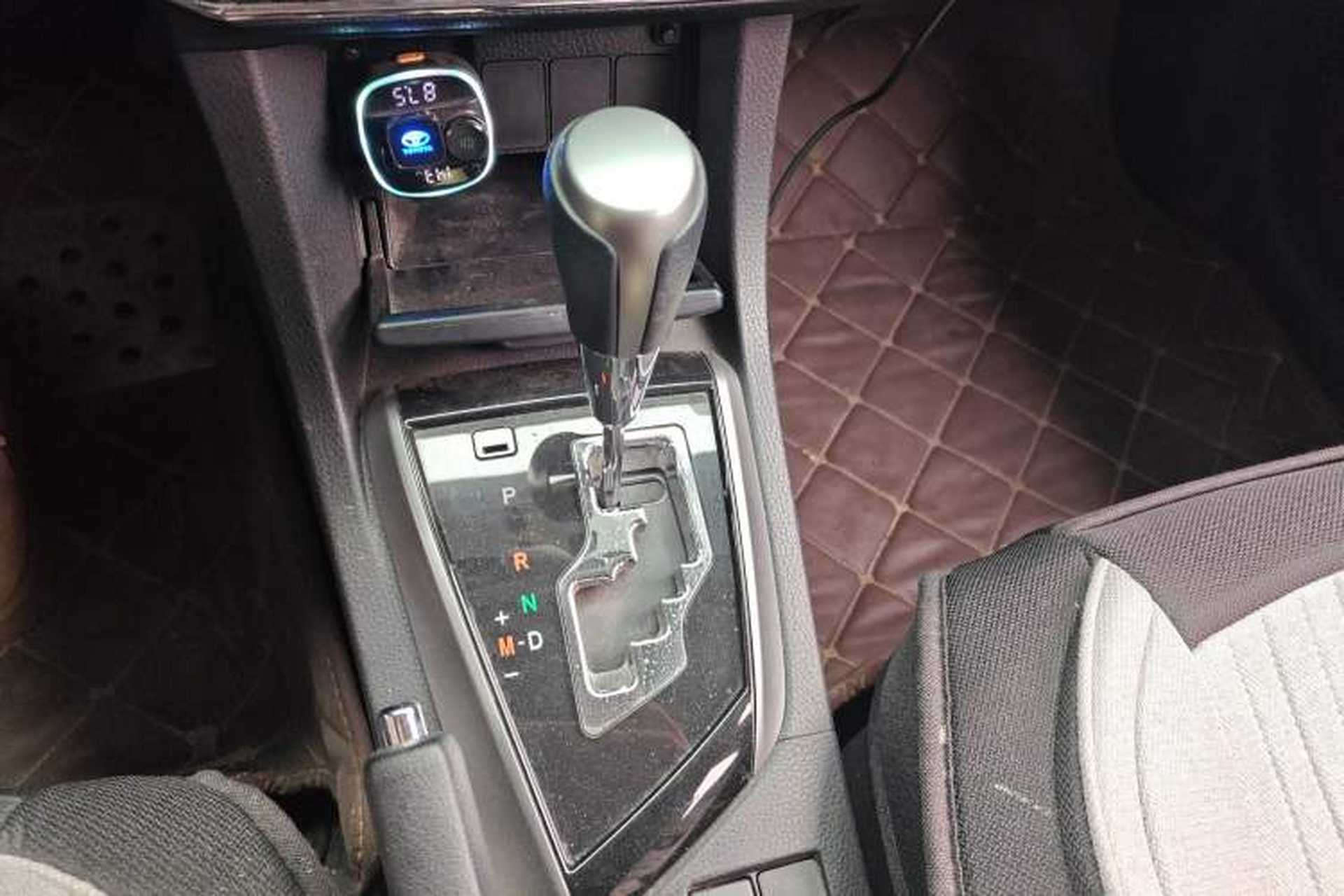 Used Toyota Corolla 2016 1.6L CVT GL-i Cool Edition Gear Lever