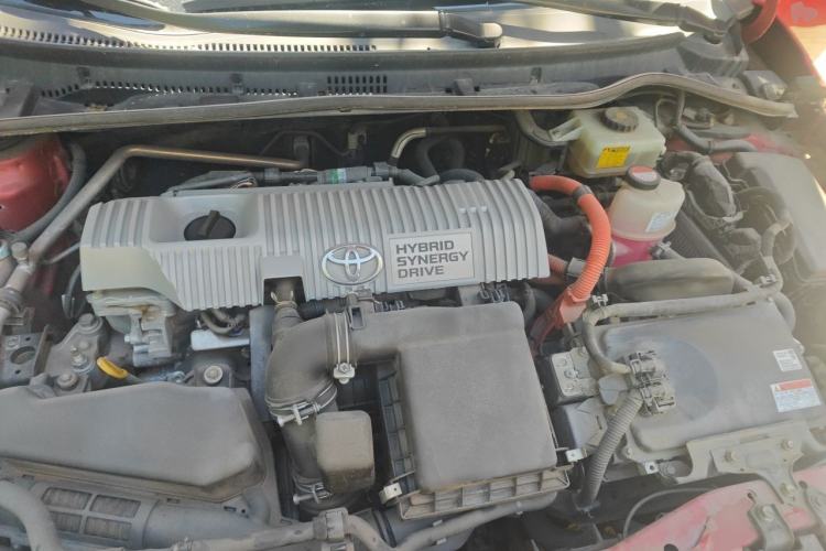 Used Toyota Corolla 2016 Dual-Engine 1.8L E-CVT Elite Edition Engine Bay