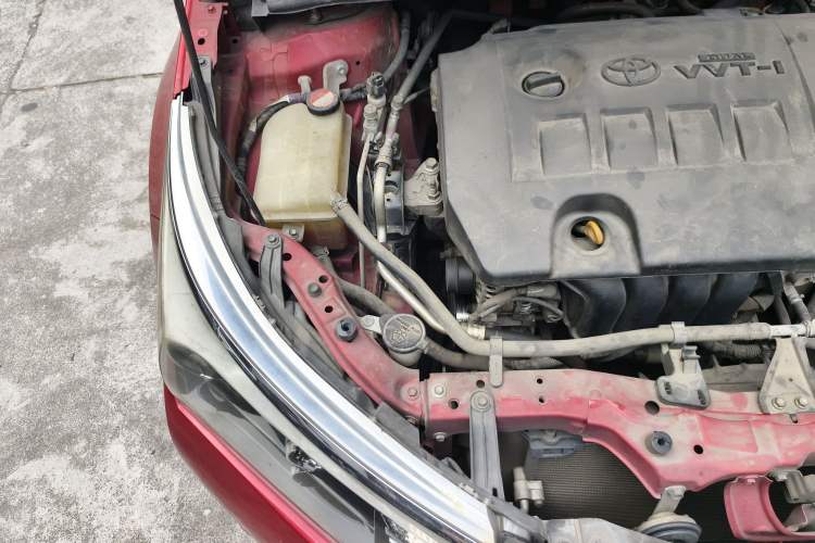 Used Toyota Corolla 2016 1.6L CVT GL-i Cool Edition Engine Bay Right