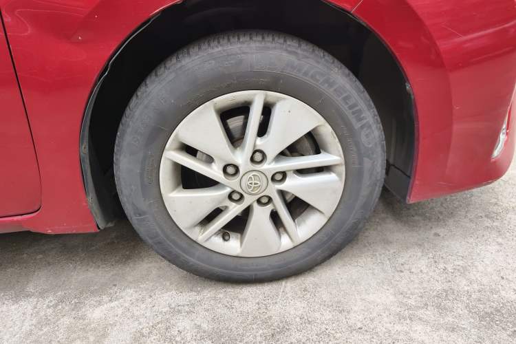 Used Toyota Corolla 2016 1.6L CVT GL-i Cool Edition Right Front Wheel Hub