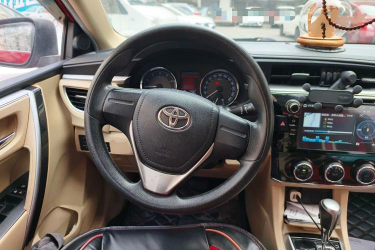 Used Toyota Corolla 2016 1.6L CVT GL-i Cool Edition Steering Wheel