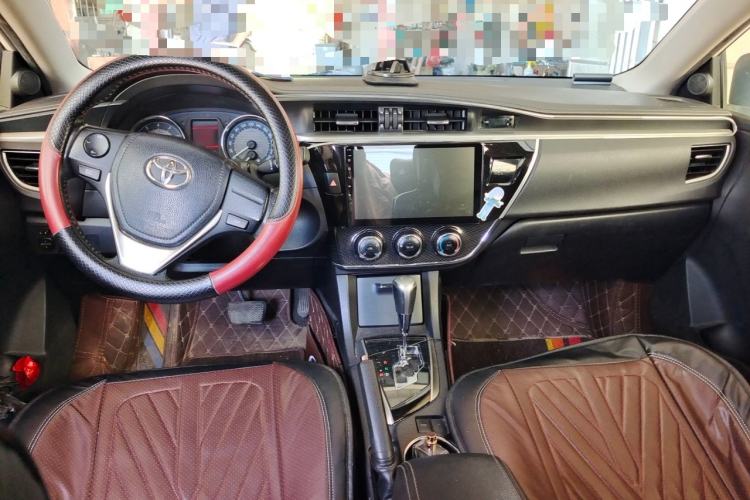 Used Toyota Corolla 2016 1.6L CVT GL-i Cool Edition Center Console