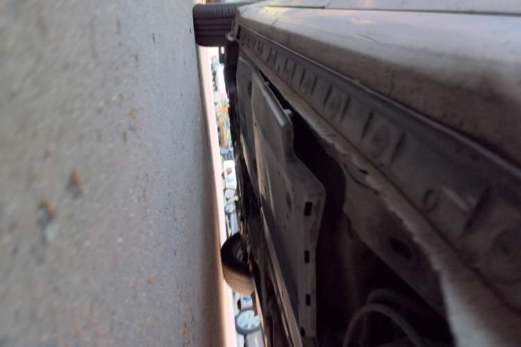 Used Toyota Corolla 2016 Dual-Engine 1.8L E-CVT Elite Edition Chassis Rear Left