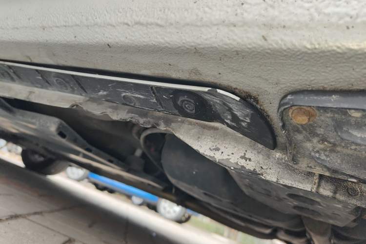 Used Toyota Corolla 2016 Dual-Engine 1.8L E-CVT Elite Edition Chassis Rear Left