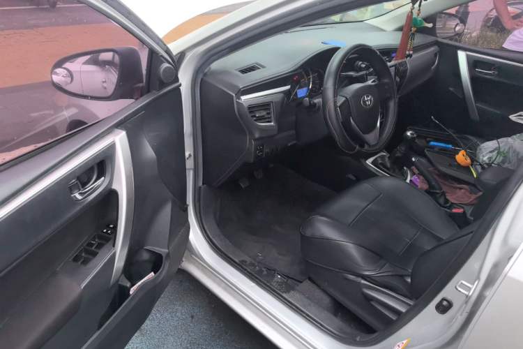 Used Toyota Corolla 2016 1.6L Manual GL-i Cool Edition Driver Seat