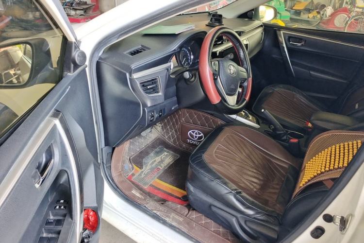 Used Toyota Corolla 2016 1.6L CVT GL-i Cool Edition Driver Seat
