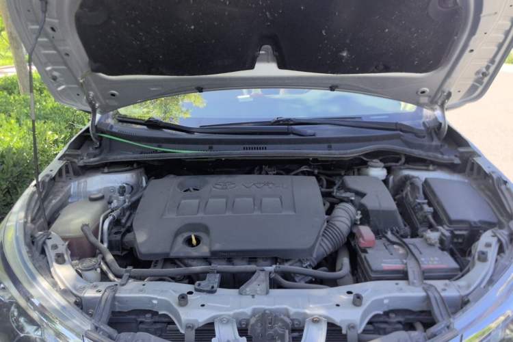 Used Toyota Corolla 2016 1.6L CVT GL-i Cool Edition Engine Bay