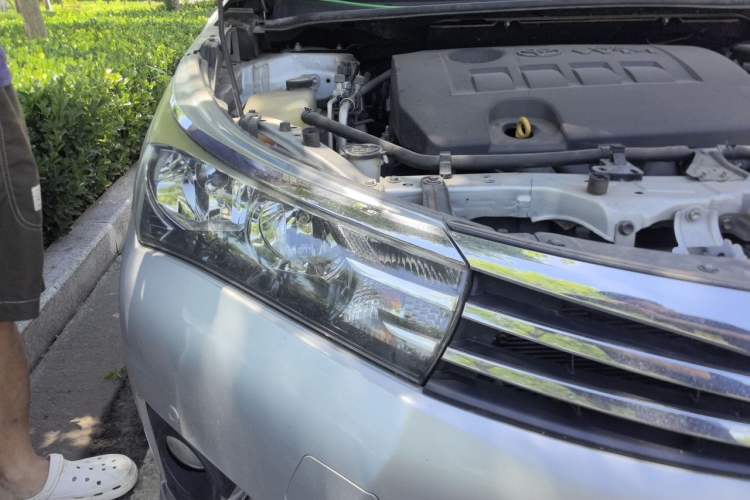 Used Toyota Corolla 2016 1.6L CVT GL-i Cool Edition Engine Bay Right