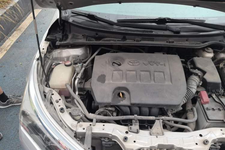 Used Toyota Corolla 2016 1.6L Manual GL-i Cool Edition Engine Bay Right