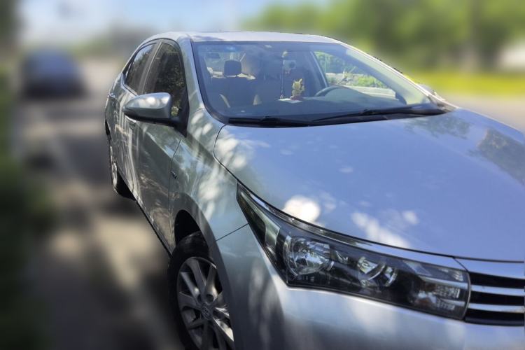 Used Toyota Corolla 2016 1.6L CVT GL-i Cool Edition Front Right 45 Deg