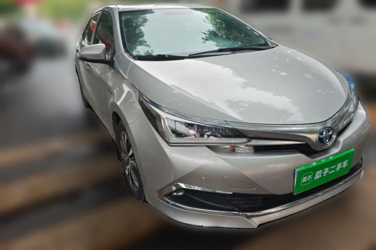 Used Toyota Corolla 2016 Dual-Engine 1.8L E-CVT Elite Edition Front Right 45 Deg