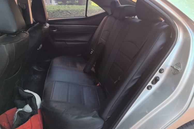 Used Toyota Corolla 2016 Dual-Engine 1.8L E-CVT Elite Edition Left Rear Seat