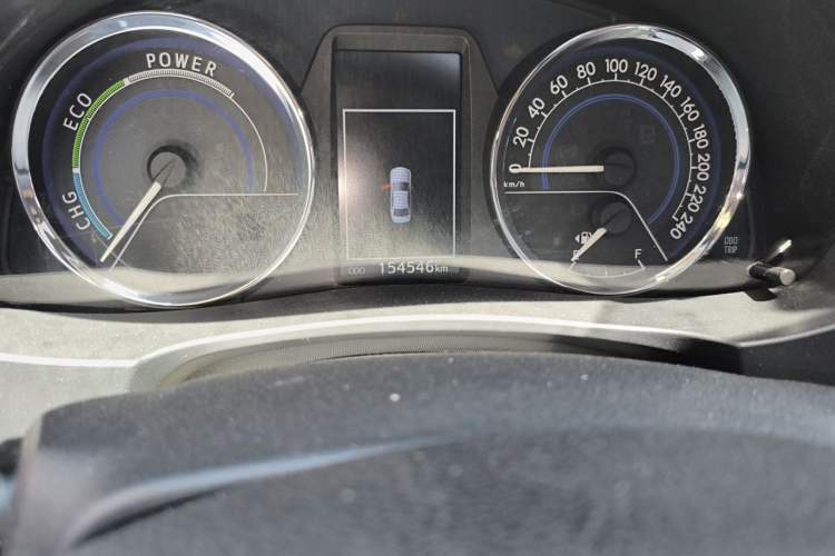 Used Toyota Corolla 2016 Dual-Engine 1.8L E-CVT Elite Edition Odometer Close Up
