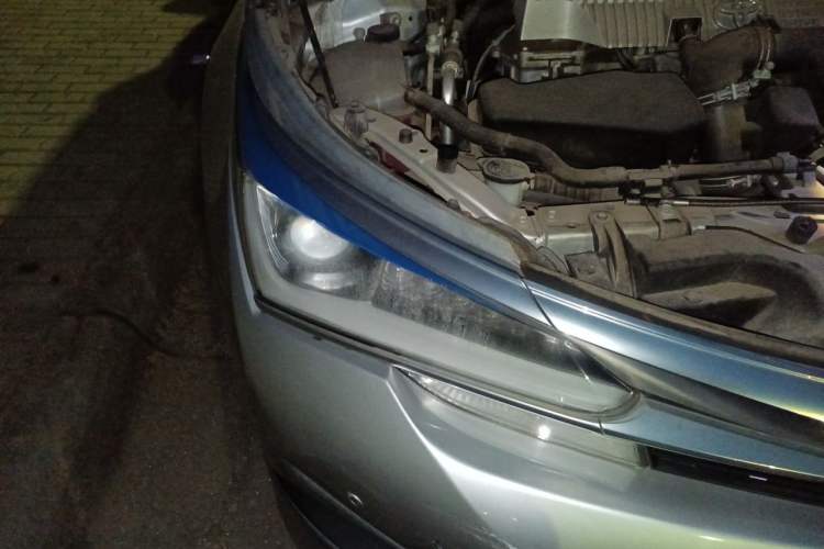 Used Toyota Corolla 2016 Dual-Engine 1.8L E-CVT Elite Edition Right Front Headlight
