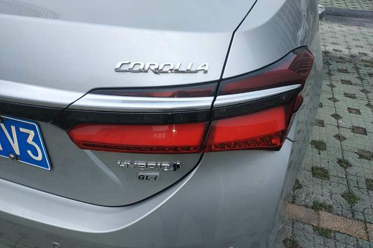 Used Toyota Corolla 2016 Dual-Engine 1.8L E-CVT Elite Edition Right Rear Taillight