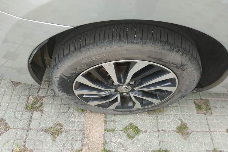 Used Toyota Corolla 2016 Dual-Engine 1.8L E-CVT Elite Edition Right Rear Wheel Hub