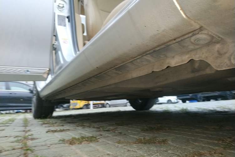 Used Toyota Corolla 2016 Dual-Engine 1.8L E-CVT Elite Edition Right Side Sill