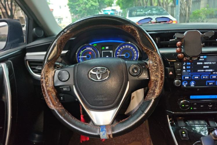 Used Toyota Corolla 2016 Dual-Engine 1.8L E-CVT Elite Edition Steering Wheel