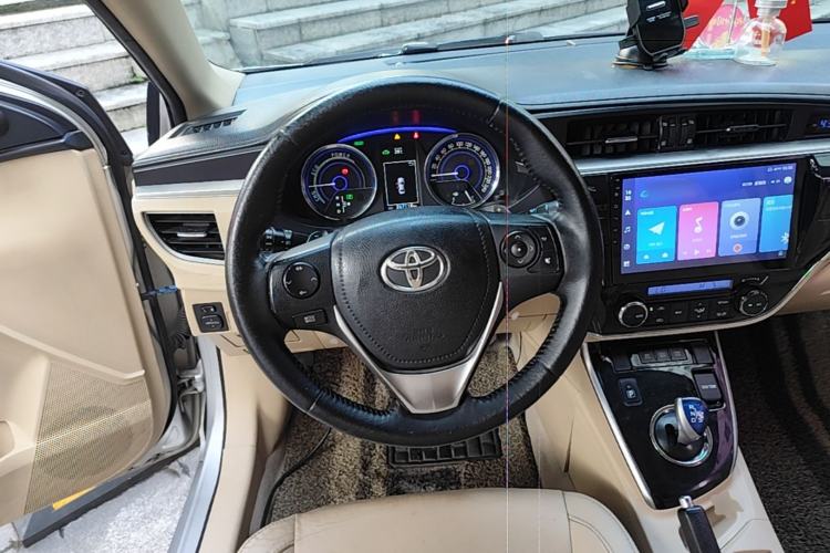 Used Toyota Corolla 2016 Dual-Engine 1.8L E-CVT Elite Edition Steering Wheel