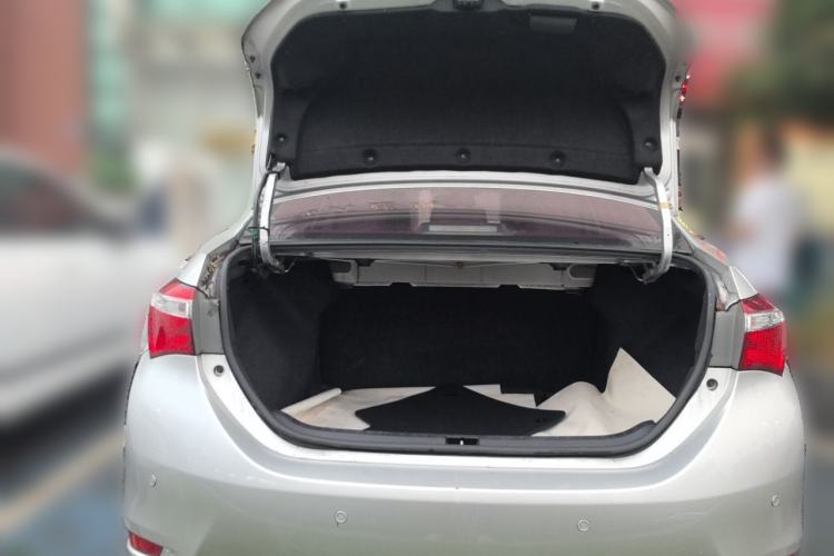 Used Toyota Corolla 2016 1.6L Manual GL-i Cool Edition Trunk