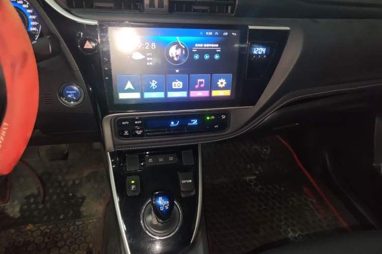 Used Toyota Corolla 2016 Dual-Engine 1.8L E-CVT Elite Edition Audio And AC Panel